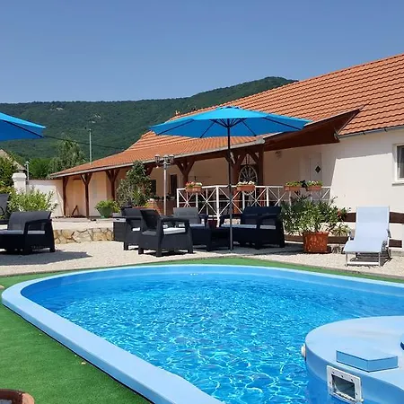 Apartman Happy Holiday